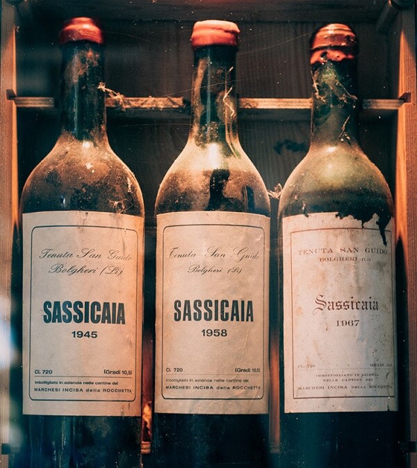 Bottiglie di Sassicaia delle annate 1945, 1958, 1967