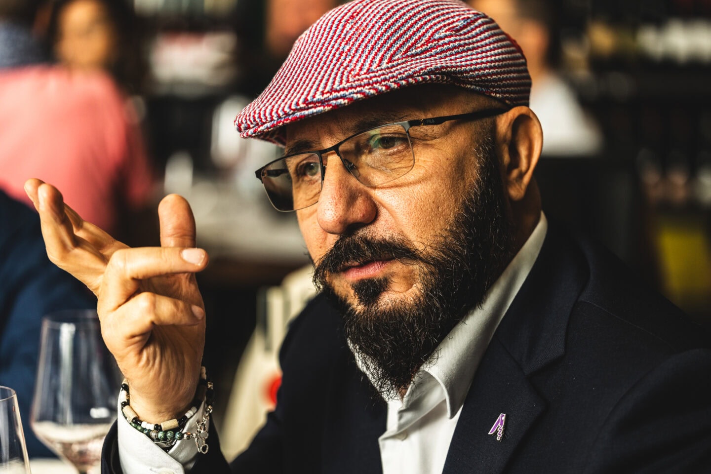 Un momento della degustazione per Untold 2026
