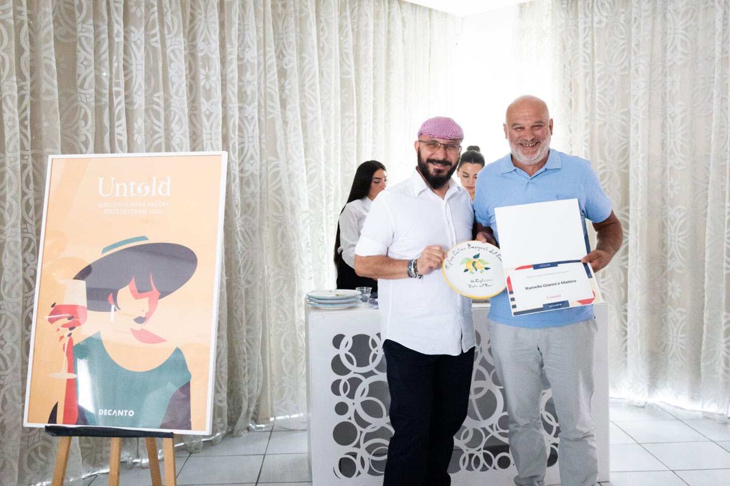 Ramello premiato da Roberto Garofalo per Decanto Untold
