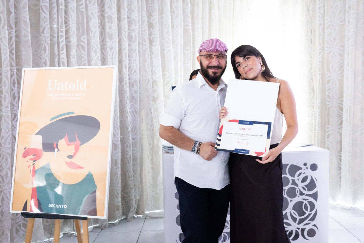 Francesca Marano premiata per Cantine Pelissero da Roberto Garofalo