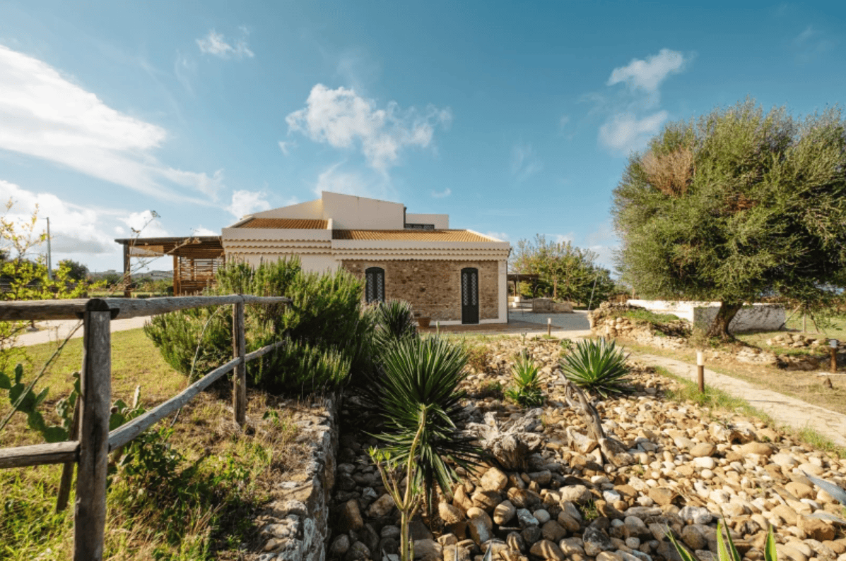 Vista della Tenuta Rasocolmo azienda che produce l'omonimo Faro DOC Rasocolmo