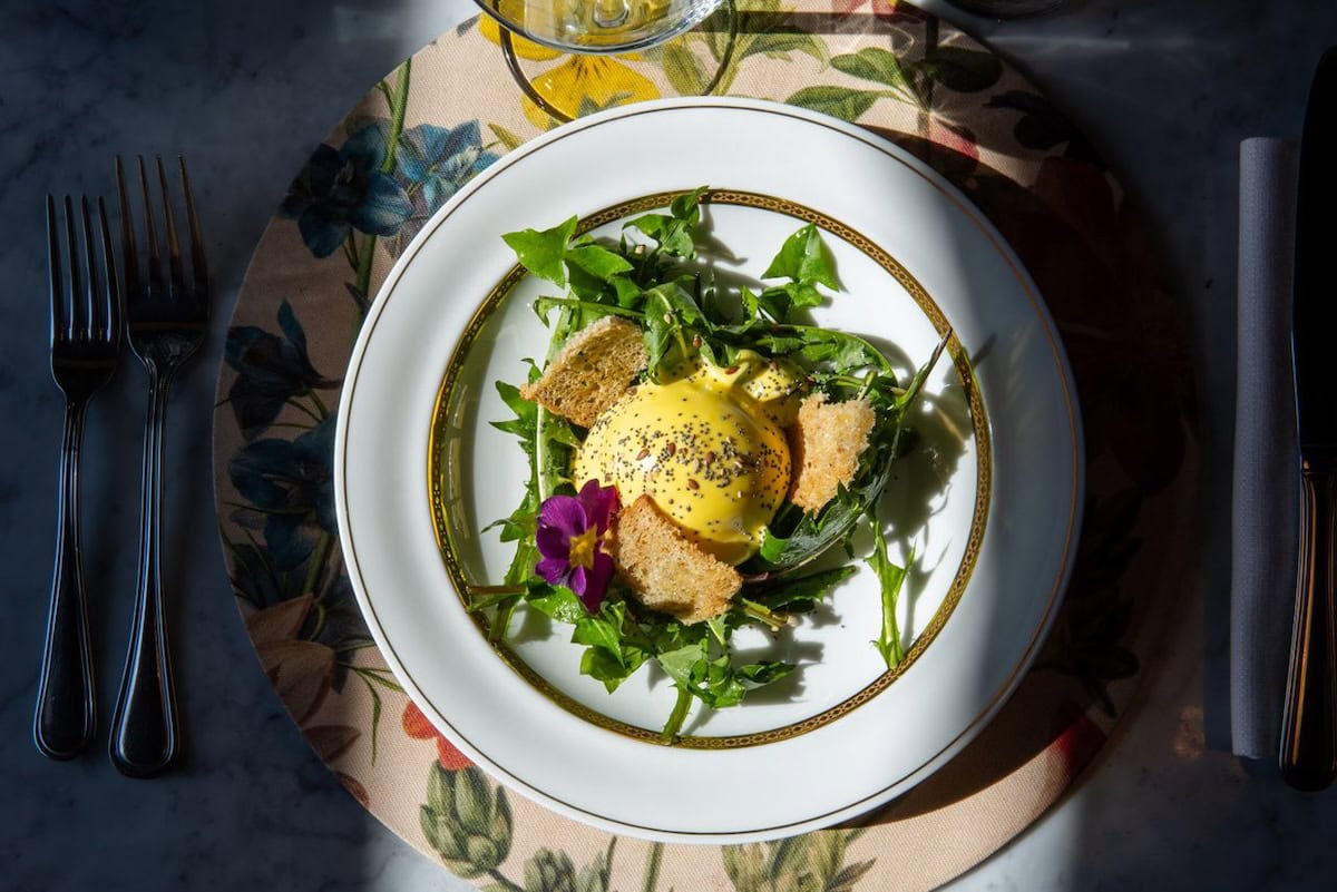 Uovo Barzotto, insalata girasole e salsa olandese Cà Mariuccia chef Stefano Malvardi