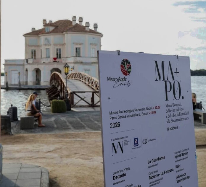 Casina Vanvitelliana Mapo - Tre Cavatappi in Tour Casina Vanvitelliana Mapo - Tre Cavatappi in Tour